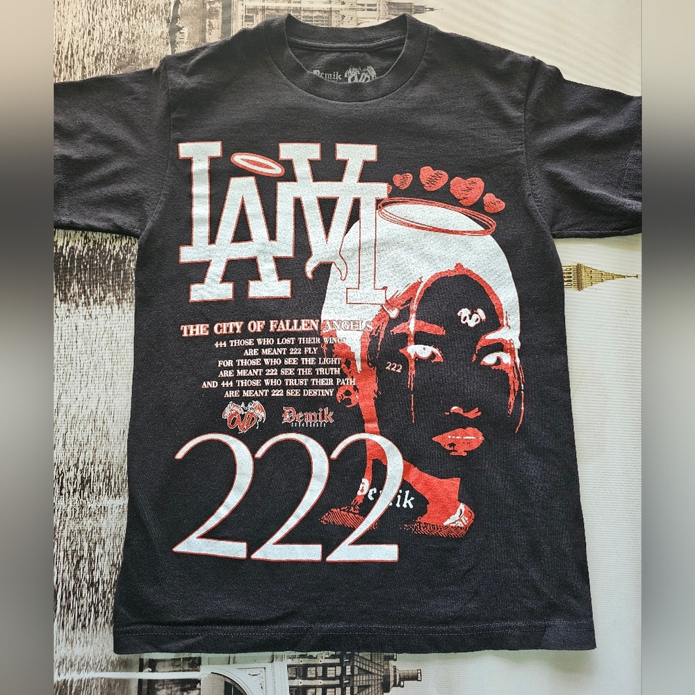 Demik LA 222 bred tee color black screen print true size Men's Xs **pre-owned**